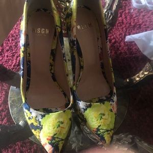 MSGM FLORAL PRINT PUMPS